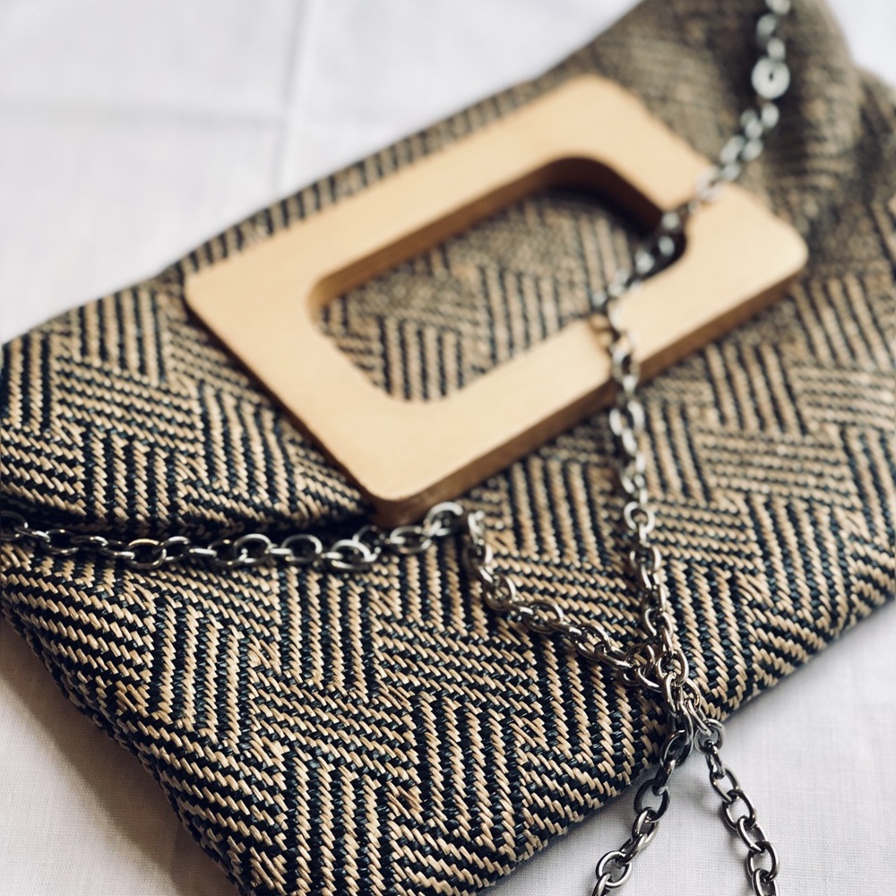BOGO Chain clutch